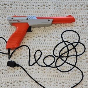 Nintendo Zapper in Red and Gray